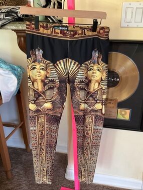 GearBunch Egyptian Pharaoh Print Leggings - Black & Gold sz Large